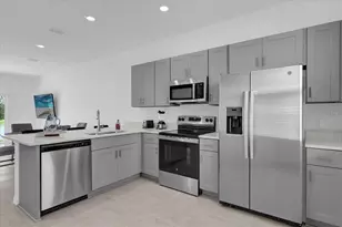 3221 Skyline Loop Loop, Poinciana, FL 34758 - Photo 13