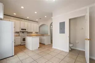 9115 Hunters Mill Dr, Orlando, FL 32832 - Photo 17