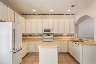 9115 Hunters Mill Dr, Orlando, FL 32832 - Photo 9