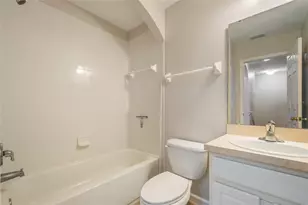 9115 Hunters Mill Dr, Orlando, FL 32832 - Photo 35