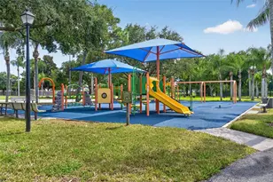 2925 Eagle Lake Dr, Orlando, FL 32837 - Photo 33