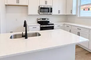 17380 Sweet Moro Dr, Winter Garden, FL 34787 - Photo 5