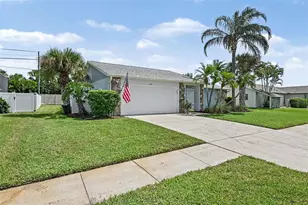 3809 Kingston Blvd, Sarasota, FL 34238 - Photo 3