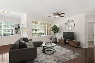 2558 Robert Trent Jones Dr, Orlando, FL 32835 - Photo 3