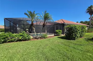 7531 Camden Harbour Dr, Bradenton, FL 34212 - Photo 9