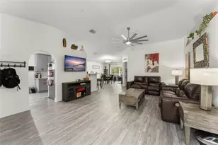 1827 Corner Meadow Cir, Orlando, FL 32820 - Photo 3