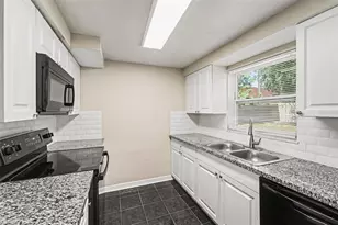 4631 Eastwood Ln, Holiday, FL 34690 - Photo 7