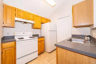6593 Queens Borough Ave, Orlando, FL 32835 - Photo 9