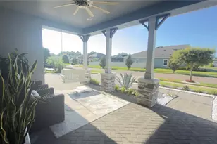 4602 Ridgewood Estates Ave, Valrico, FL 33596 - Photo 3