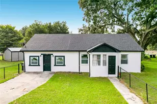 709 Chestnut Rd, Auburndale, FL 33823 - Photo 1