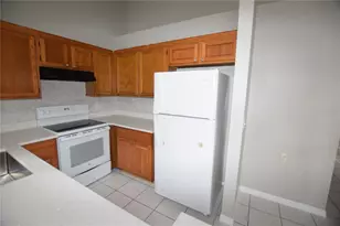1023 Cranberry Dr, Orlando, FL 32811 - Photo 13