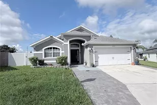 651 China Berry Cir, Davenport, FL 33837 - Photo 3