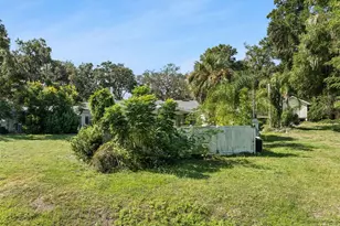 1505 E Crooked Lake Dr, Eustis, FL 32726 - Photo 55