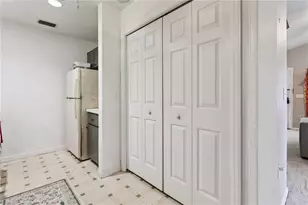 1505 E Crooked Lake Dr, Eustis, FL 32726 - Photo 11