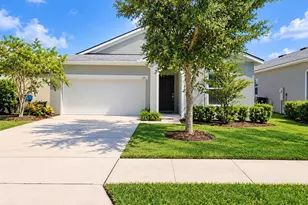 257 Summershore Dr, Auburndale, FL 33823 - Photo 1