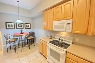 9416 Myrtle Creek Ln, Orlando, FL 32832 - Photo 7