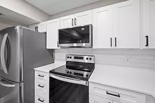 824 W 25th St, Sanford, FL 32771 - Photo 9