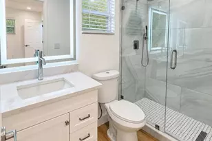 447 Zephyr Rd, Venice, FL 34293 - Photo 11