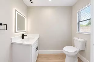 4925 Elese St, Orlando, FL 32811 - Photo 11