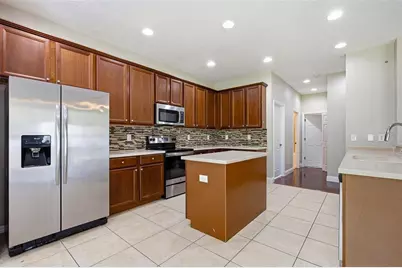 11123 Oyster Bay Circle, New Port Richey, FL 34654 - Photo 17