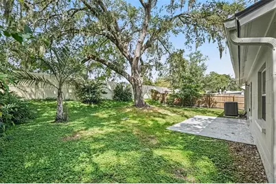 13904 Fullerton Drive, Tampa, FL 33625 - Photo 15