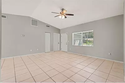 13904 Fullerton Drive, Tampa, FL 33625 - Photo 3