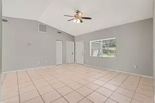 13904 Fullerton Dr, Tampa, FL 33625 - Photo 3