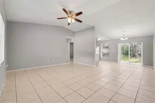 13904 Fullerton Dr, Tampa, FL 33625 - Photo 5