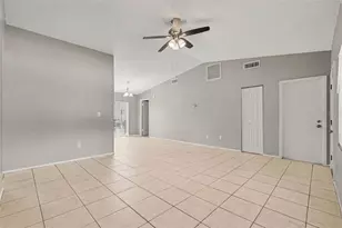 13904 Fullerton Dr, Tampa, FL 33625 - Photo 5