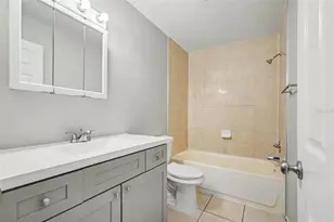 13904 Fullerton Dr, Tampa, FL 33625 - Photo 17