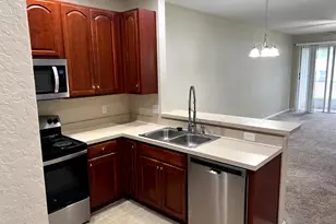 13926 Dove Wing Ct, Orlando, FL 32828 - Photo 3