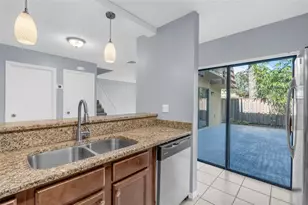5382 Elm Ct, Orlando, FL 32811 - Photo 9