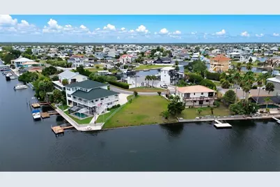 3245 Gulf Coast Drive, Hernando Beach, FL 34607 - Photo 5