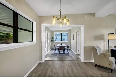 2028 Crystal Court S, Lakeland, FL 33801 - Photo 11