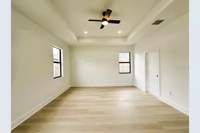 11703 Country Club Place, Tampa, FL 33612 - Photo 23