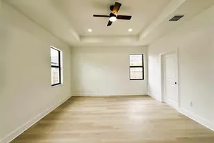 11703 Country Club Pl, Tampa, FL 33612 - Photo 23