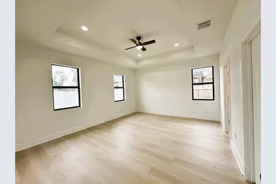 11703 Country Club Place, Tampa, FL 33612 - Photo 21