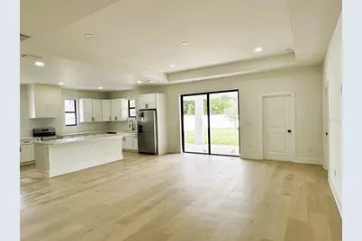 11703 Country Club Place, Tampa, FL 33612 - Photo 17