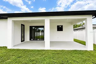 11703 Country Club Pl, Tampa, FL 33612 - Photo 51