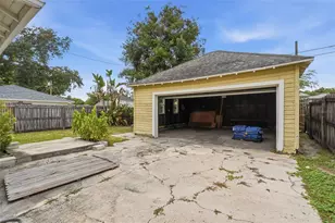 1311 21st Ave N, Saint Petersburg, FL 33704 - Photo 25