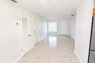 336 Greens End St, Orlando, FL 32810 - Photo 3
