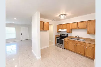 336 Greens End Street, Orlando, FL 32810 - Photo 5