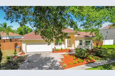 4203 Lugano Court, Kissimmee, FL 34746 - Photo 3