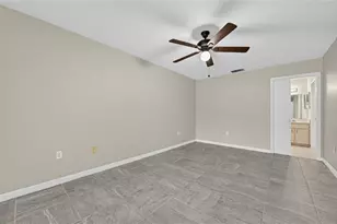 523 Hunter Cir, Kissimmee, FL 34758 - Photo 15