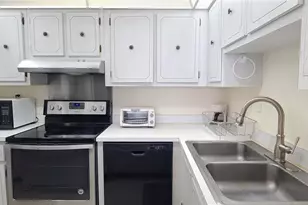 3051 S Atlantic Ave, Daytona Beach Shores, FL 32118 - Photo 13