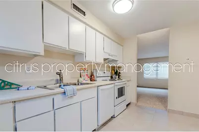 3026 Fairway Lane #B, Orlando, FL 32804 - Photo 9