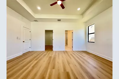 707 W Country Club Drive, Tampa, FL 33612 - Photo 15