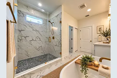 707 W Country Club Drive, Tampa, FL 33612 - Photo 21