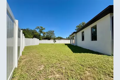 707 W Country Club Drive, Tampa, FL 33612 - Photo 33