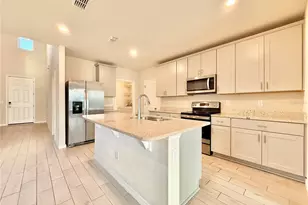 3175 Bella Vista Dr, Davenport, FL 33897 - Photo 7